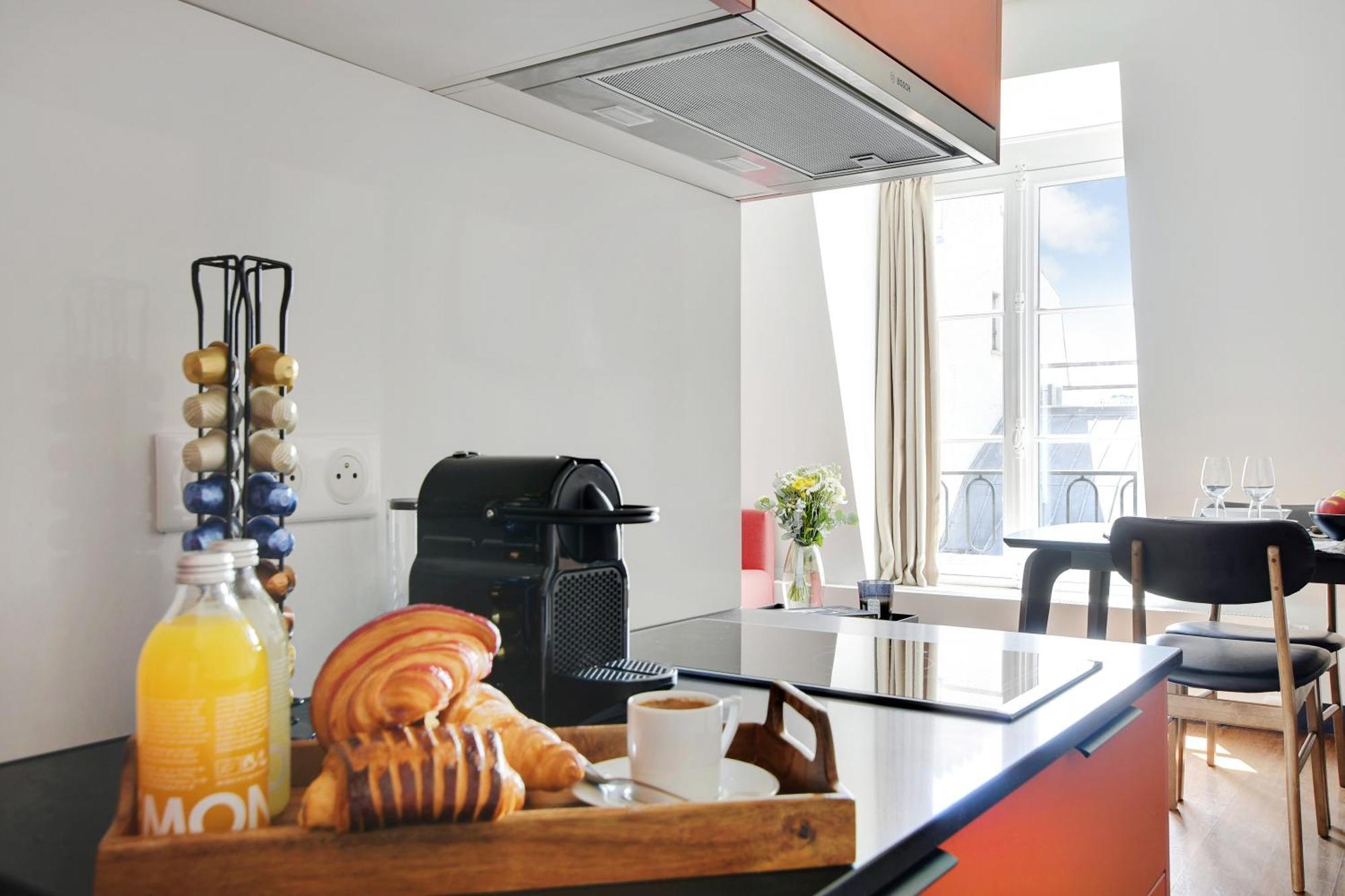 Sereners - Charming Serviced - Bastille Apartamento